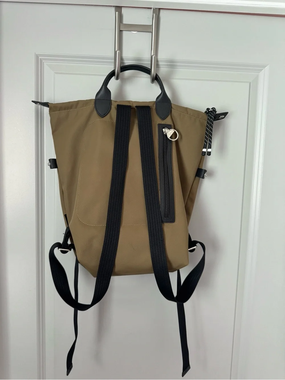 Longchamp LE PLIAGE ENERGY L BACKPACK khaki nylon backpack with black trim